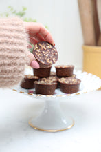 Load image into Gallery viewer, 16 Hazelnut Cups